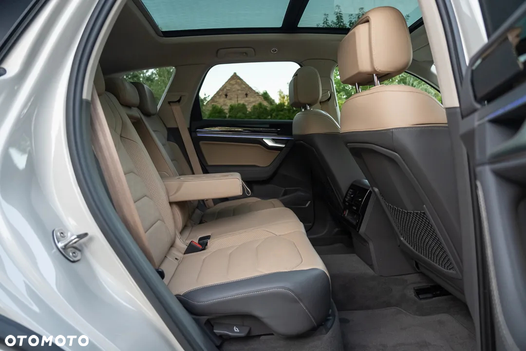 Volkswagen Touareg 3.0 V6 TDI 4Motion DPF Automatik R-Line - 22