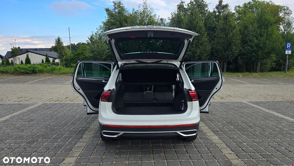 Volkswagen Tiguan 1.5 TSI EVO Elegance DSG - 17