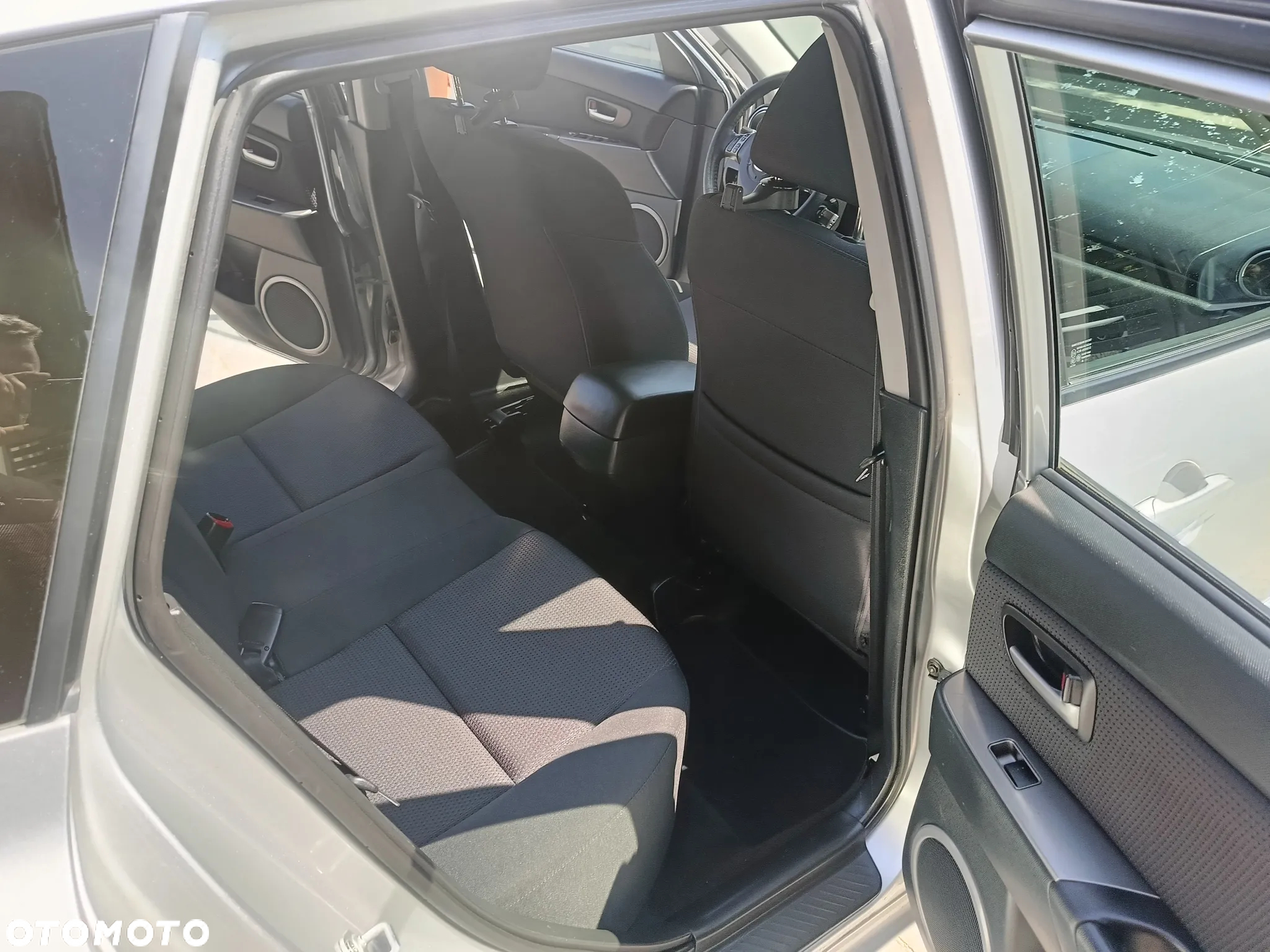 Mazda 3 1.6 CD Active + - 19