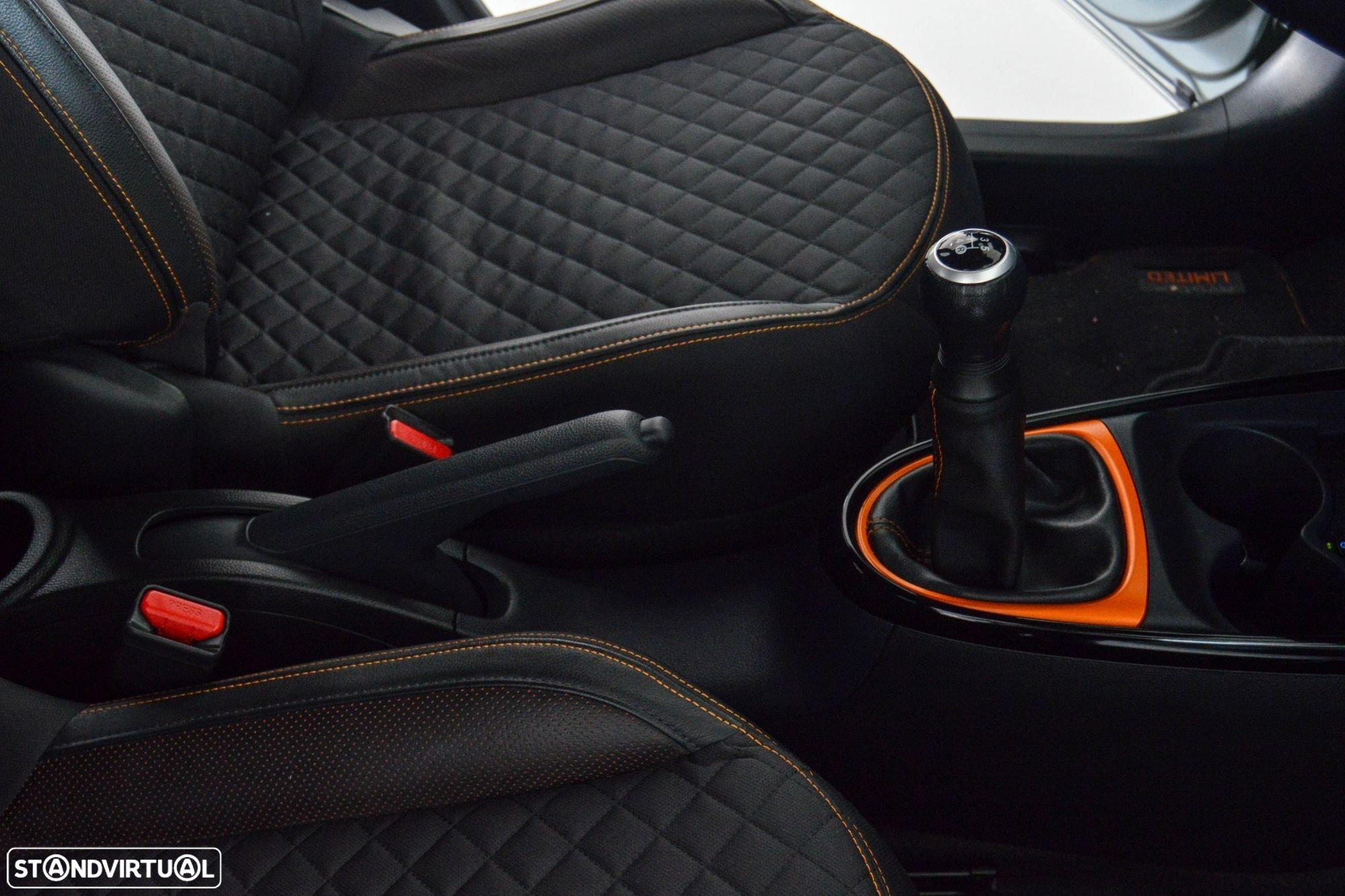 Toyota Aygo X 1.0 Limited - 48