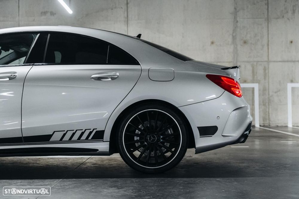 Mercedes-Benz CLA 45 AMG 4-Matic - 13