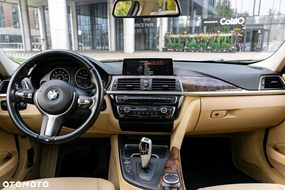 BMW Seria 3 320i xDrive M Sport sport - 8