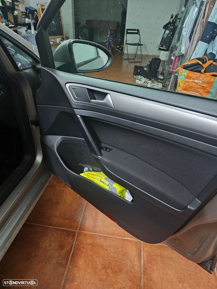 VW Golf Variant 1.6 TDi Confortline - 4