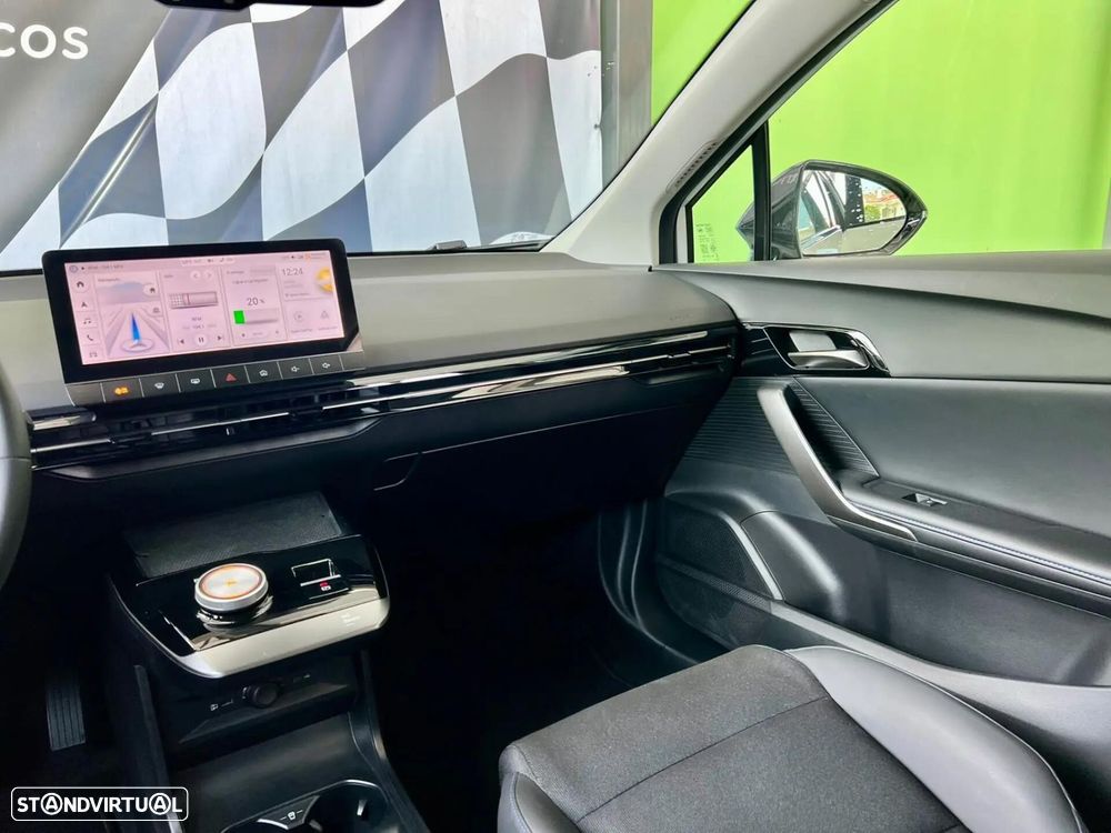MG MG4 64 kWh Luxury - 18