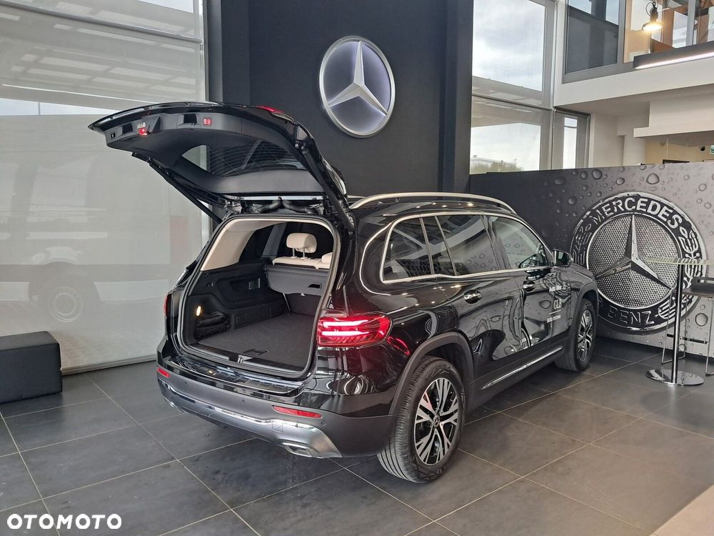 Mercedes-Benz GLB - 28