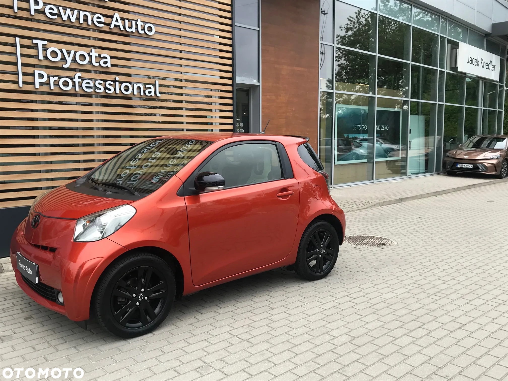 Toyota iQ 1.33 Plus EU5 CVT - 3