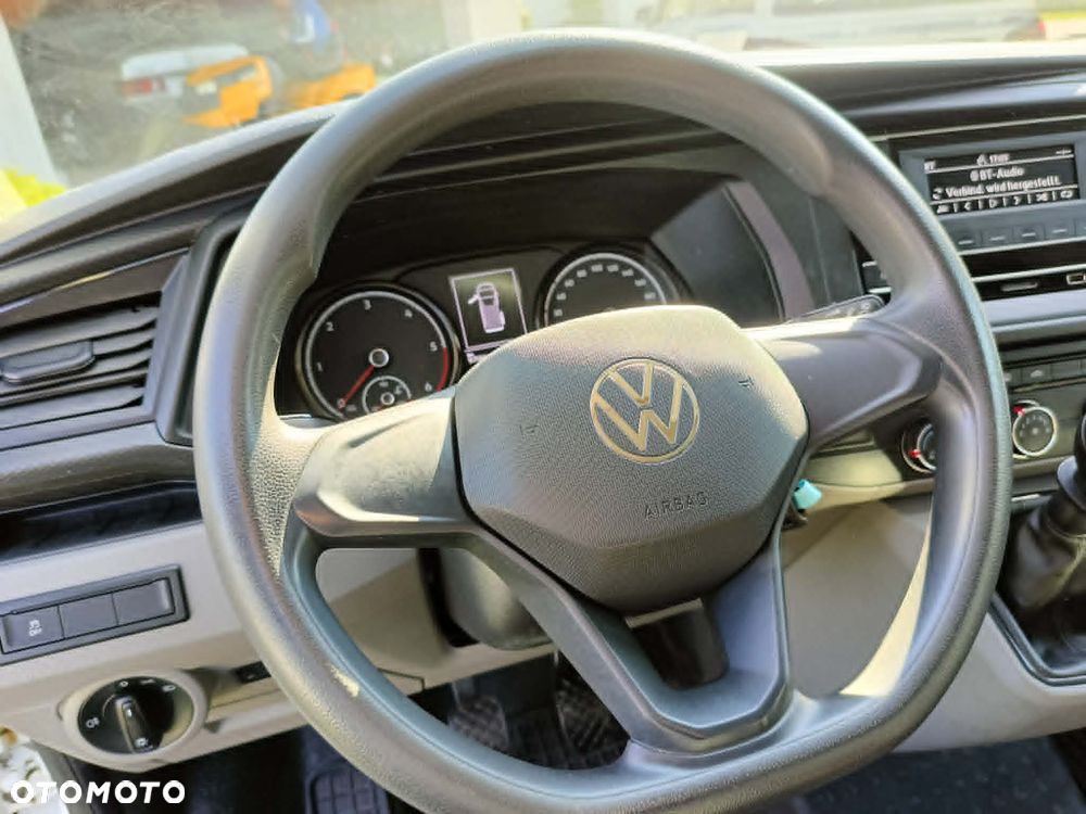 Volkswagen Transporter - 16