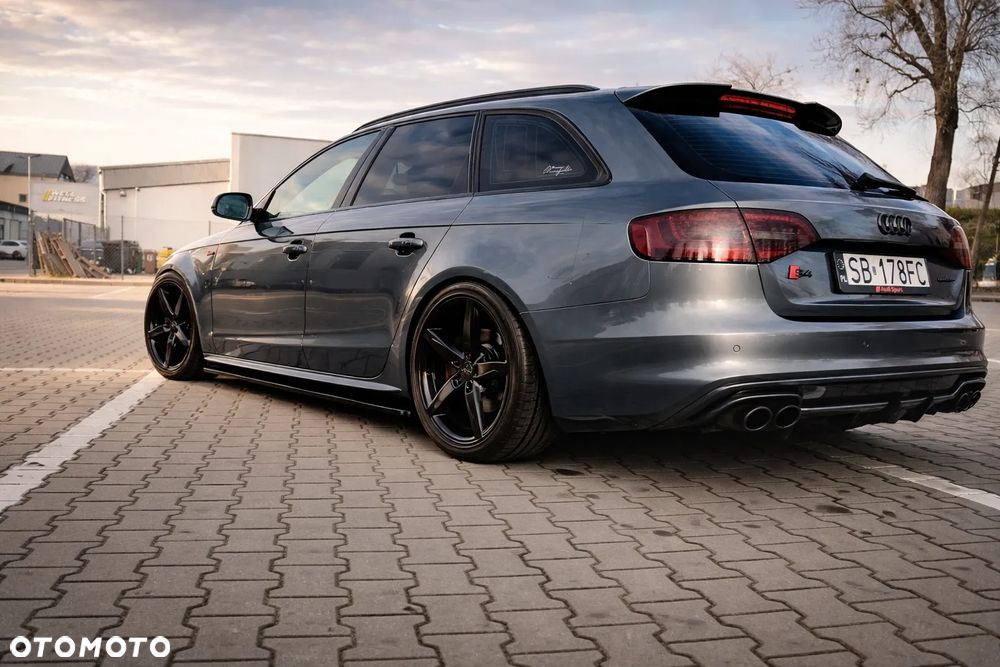 Audi A4 Avant 2.0 TDI Quattro - 7