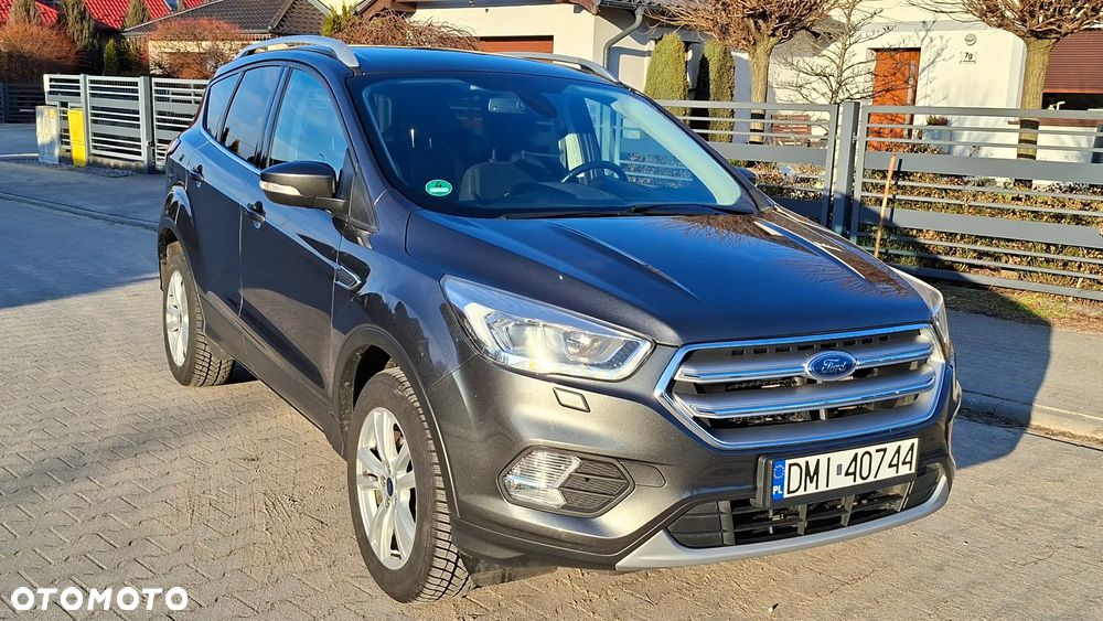 Ford Kuga - 1