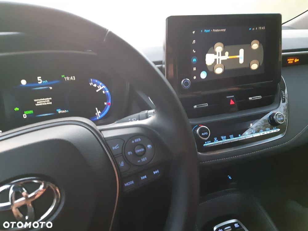 Toyota Corolla 1.8 Hybrid GPF Executive - 12