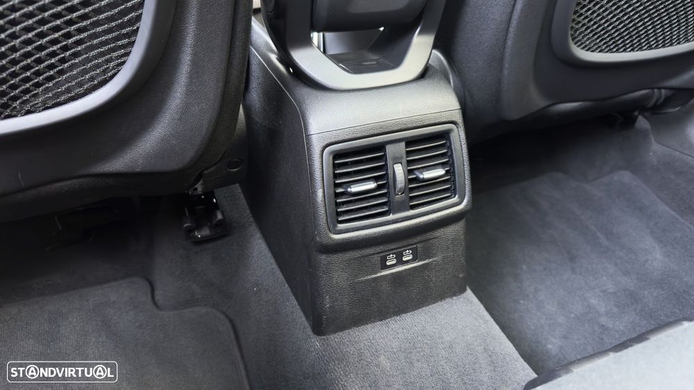 BMW X1 16 d sDrive Advantage Auto - 35