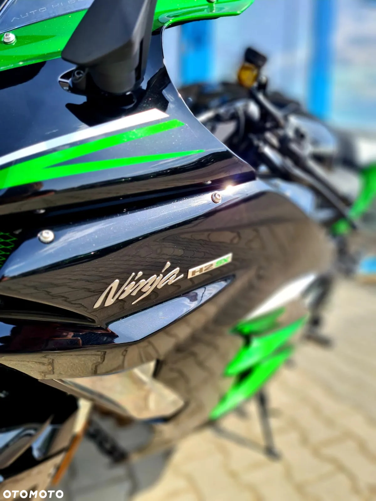 Kawasaki Ninja H2 SX - 11