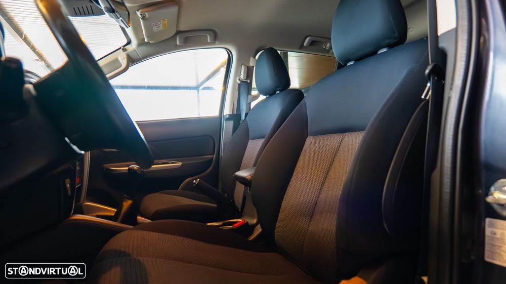 Mitsubishi L200 2.3 DI-D Strakar CD Intense 4WD - 25