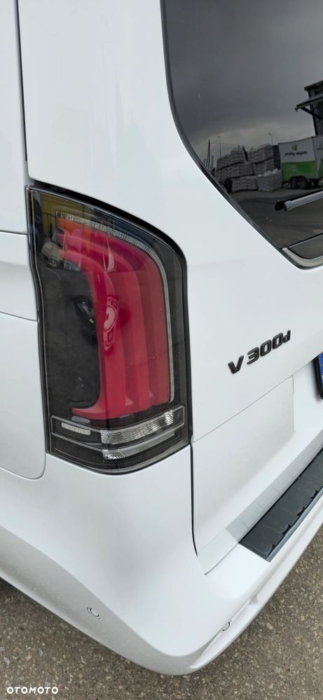 Mercedes-Benz Klasa V 300 d extralang 4Matic 9G-TRONIC Style - 6