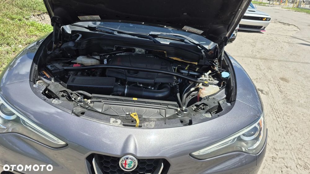 Alfa Romeo Stelvio 2.0 Turbo 16V AT8-Q4 Sprint - 21