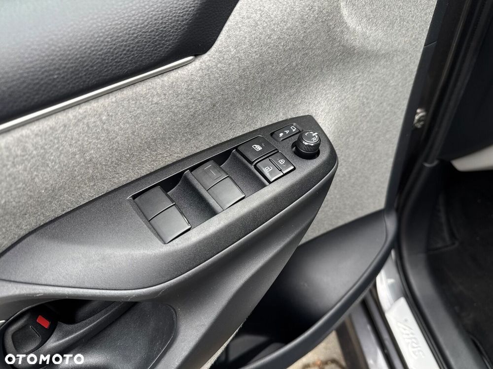 Toyota Yaris Hybrid 1.5 Executive - 18