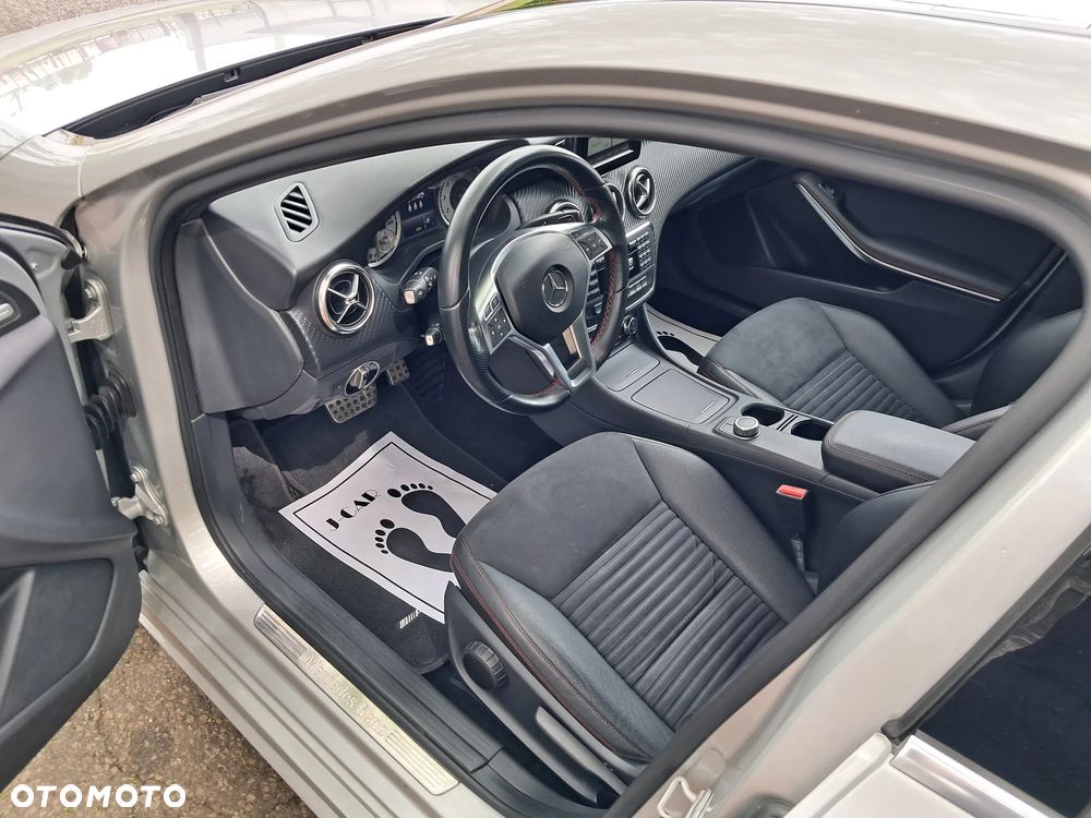 Mercedes-Benz Klasa A 250 4-Matic AMG Line - 16