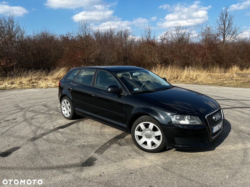 Audi A3 Sportback - 2