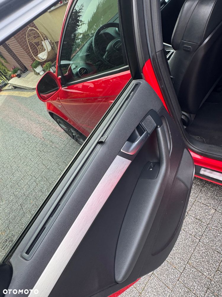 Audi A3 Sportback 2.0 TDI DPF quattro S line Sportpaket (plus) - 19