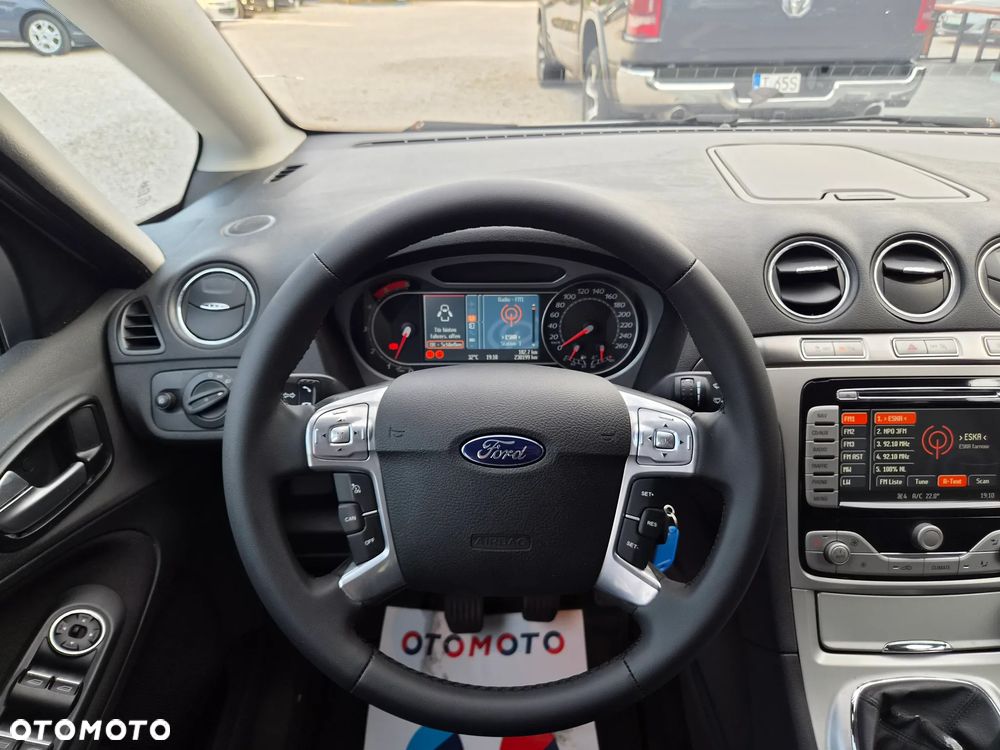 Ford S-Max - 23