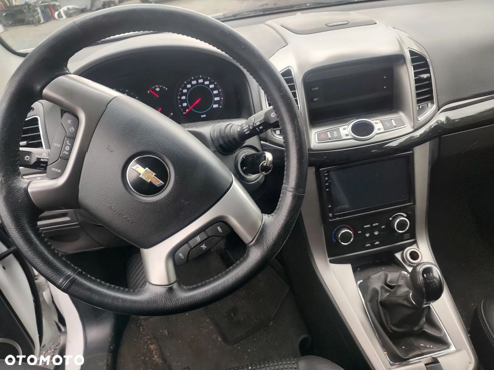 Chevrolet Captiva 2.4 2WD Travel Edition - 9