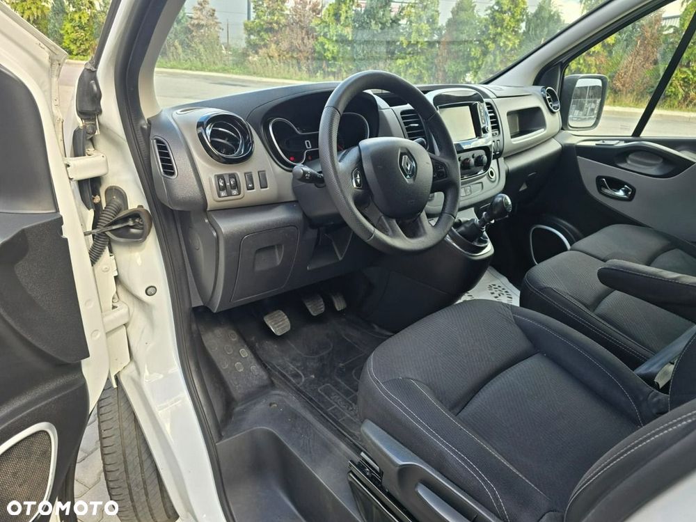 Renault Trafic - 19