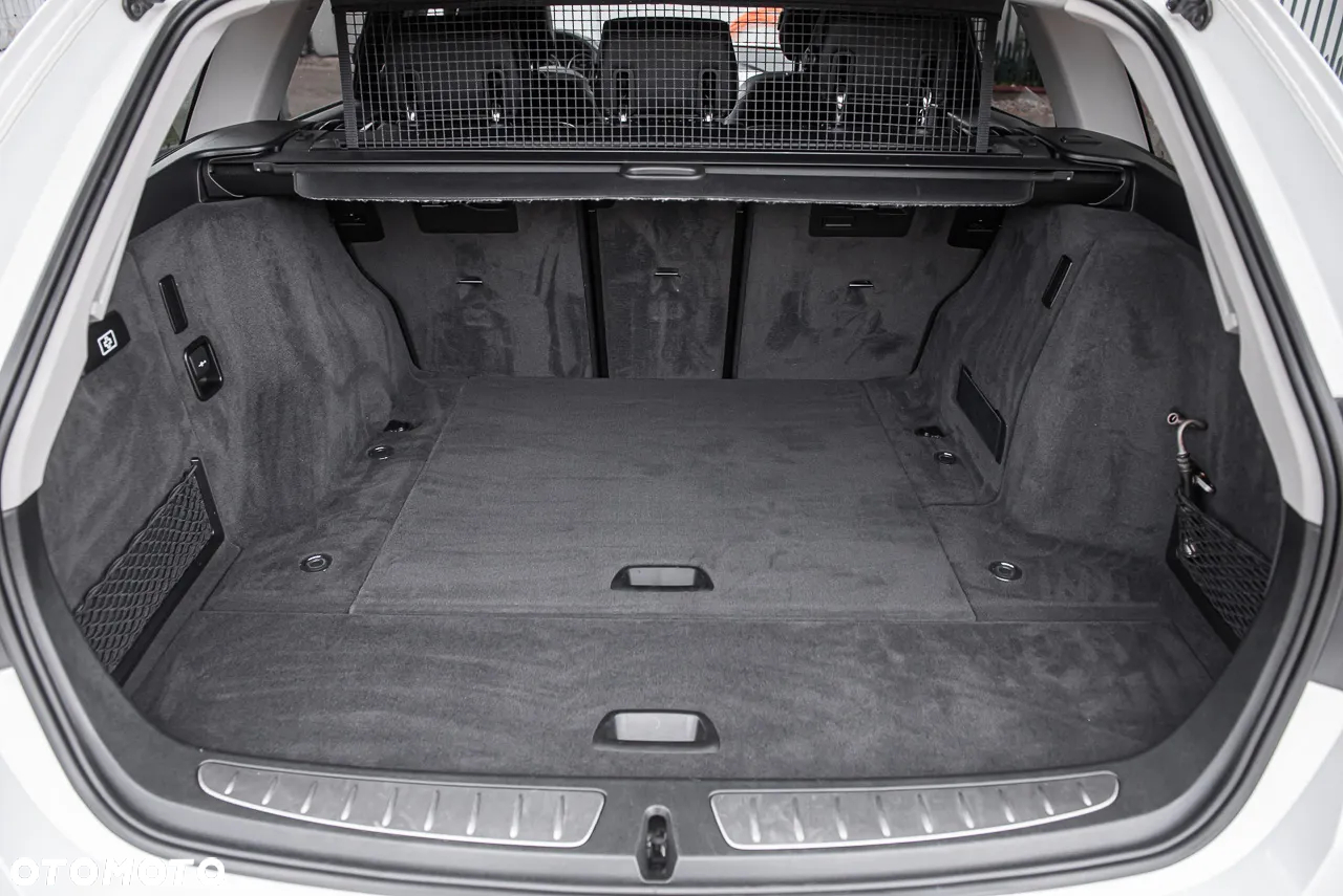 BMW Seria 3 320d Touring xDrive Sport Line - 29