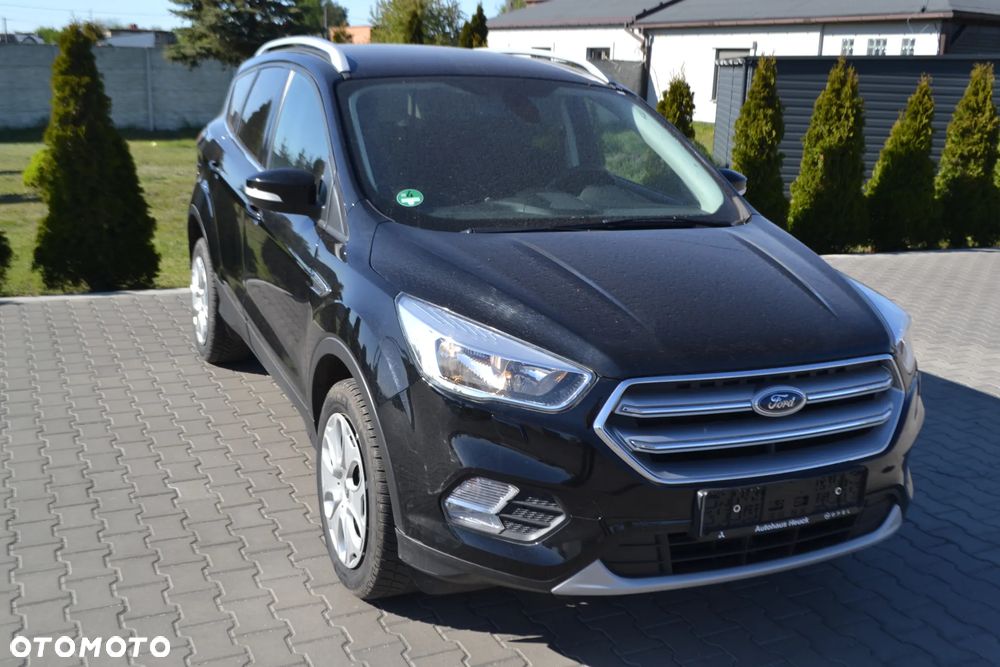 Ford Kuga 1.5 EcoBoost 2x4 Titanium - 6