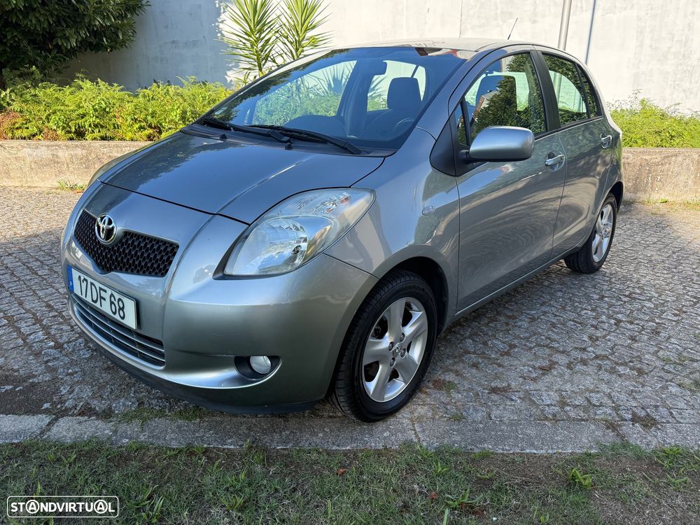 Toyota Yaris 1.0 VVT-i Sol High Pack MMT VSC+TRC - 1