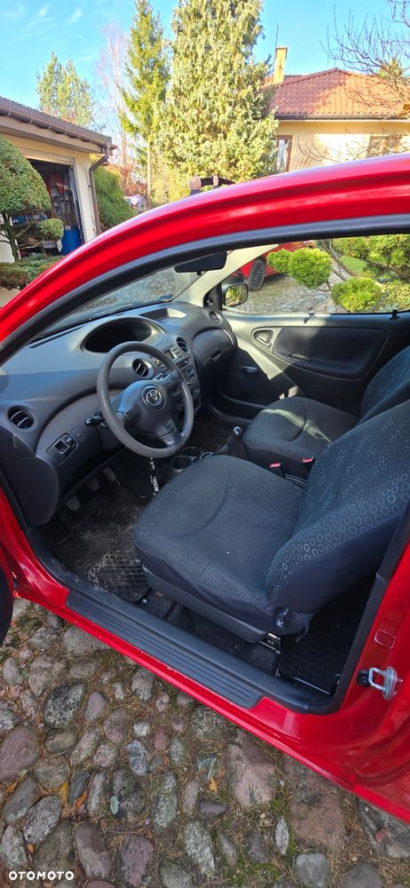 Toyota Yaris - 9