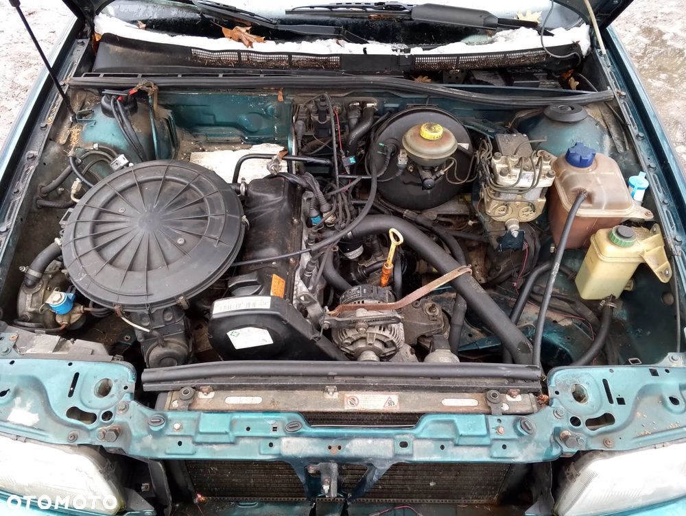 Audi 80 B4 (91-00r.) 2.0 B 88KM. Silnik ABT Skrzynia CGT pasuje do CDY/CCE/CCF/ATR  lakier LZ6P/L9.Cały na części. GWARANCJA !!!  Przód Tył Zestaw Komplet Drzwi Klapa Zderzak Błotnik Maska Grill Atrapa Szyba Pas Lampa Lusterko Boczki Fotel Kanapa Kokpit Deska Rozdzielcza Przełącznik Włącznik Sterownik Przewody Wiązka Instalacja Moduł Komputer Czujnik Listwa Pompa Alternator Wtryski Głowica Rozrusznik Kompresor Sprzęgło Dwumas Silnik Skrzynia ABS Klimatyzacji Paliwa Wspomagania Kolektor Turbina Przepustnica Zawór Chłodnica Koło Hak Belka Sanki Zawieszenie Mcpherson Półoś Amortyzator Wydech Tłumik Zacisk Most - 12