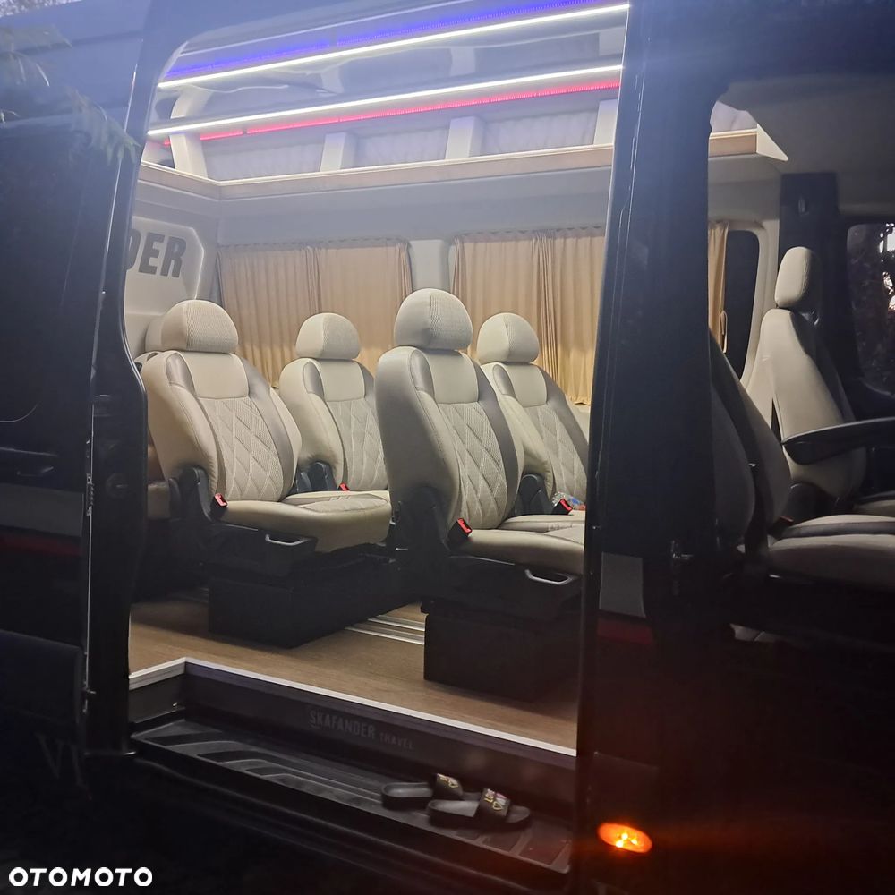 Mercedes-Benz Sprinter - 5