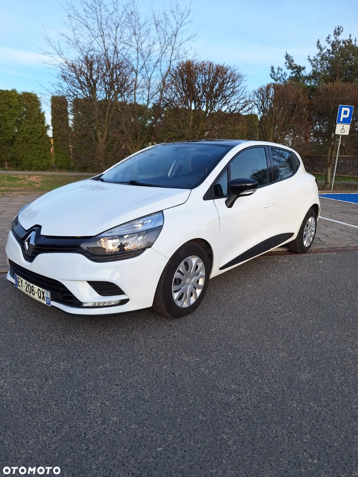 Renault Clio - 2