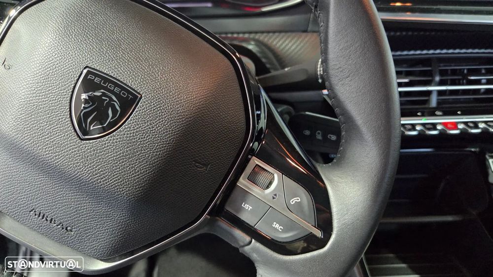 Peugeot 208 1.2 PureTech Active Pack - 29