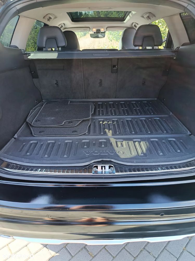 Volvo XC 60 T6 AWD Geartronic Momentum - 11