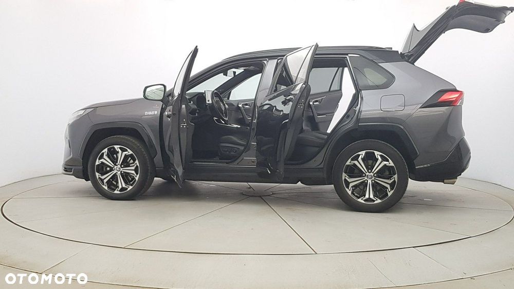 Toyota RAV4 - 11