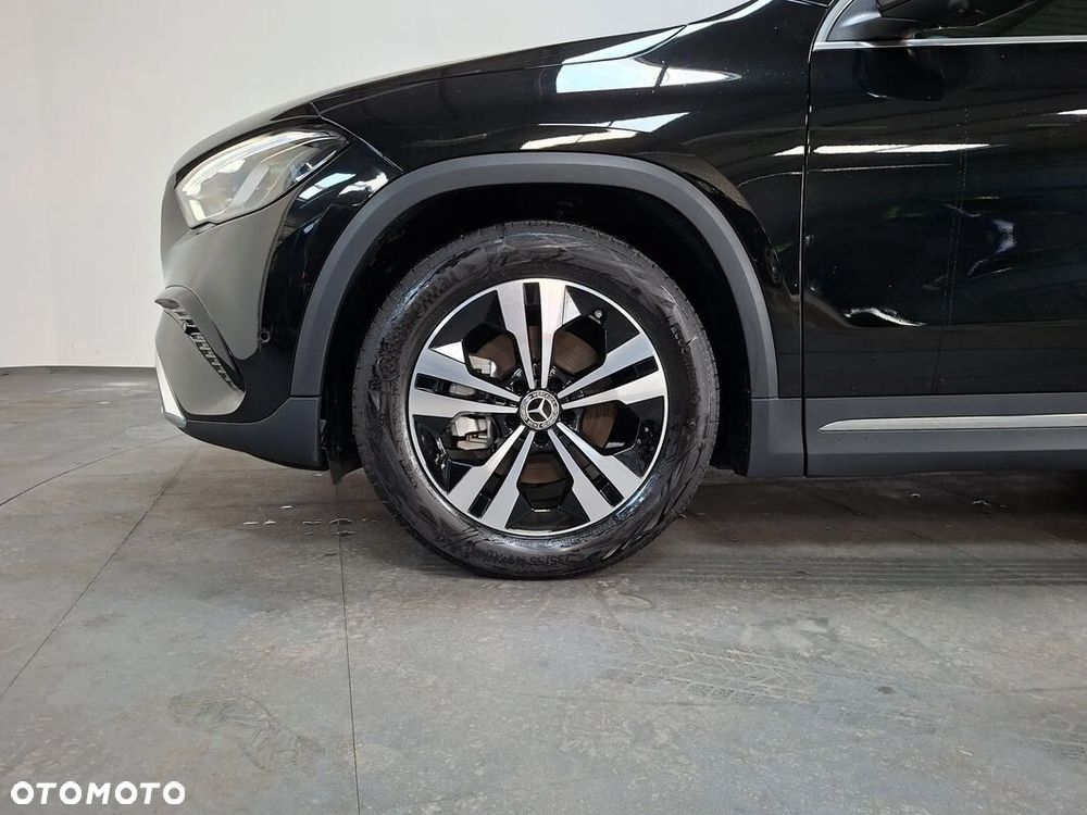 Mercedes-Benz GLA 200 Progressive - 8