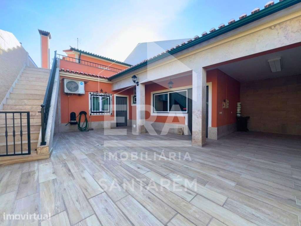 Moradia T3 c/ Garagem, Logradouro e Varandas - Grande imagem: 2/29