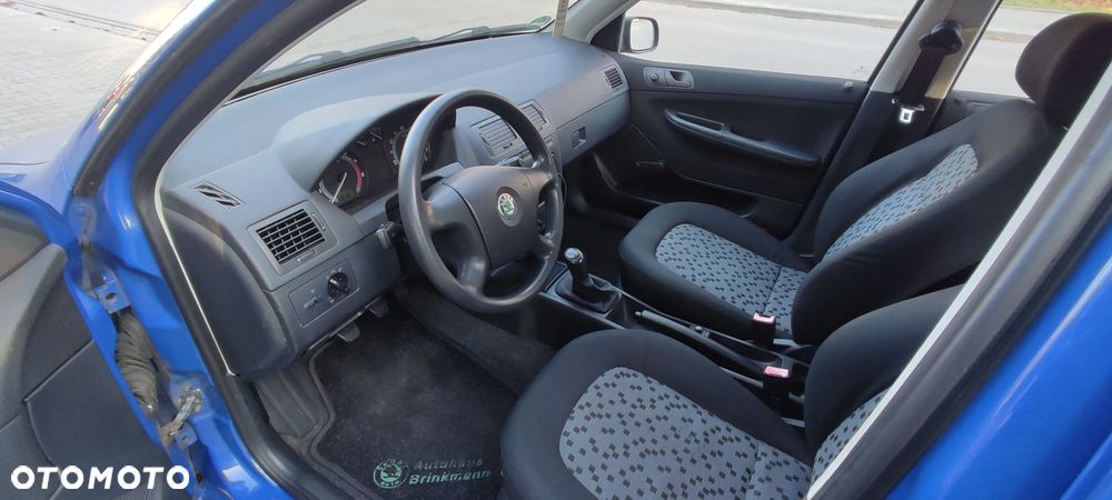 Skoda Fabia 1.2 HTP Active - 19