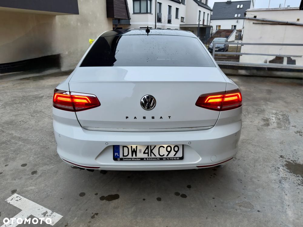Volkswagen Passat - 5