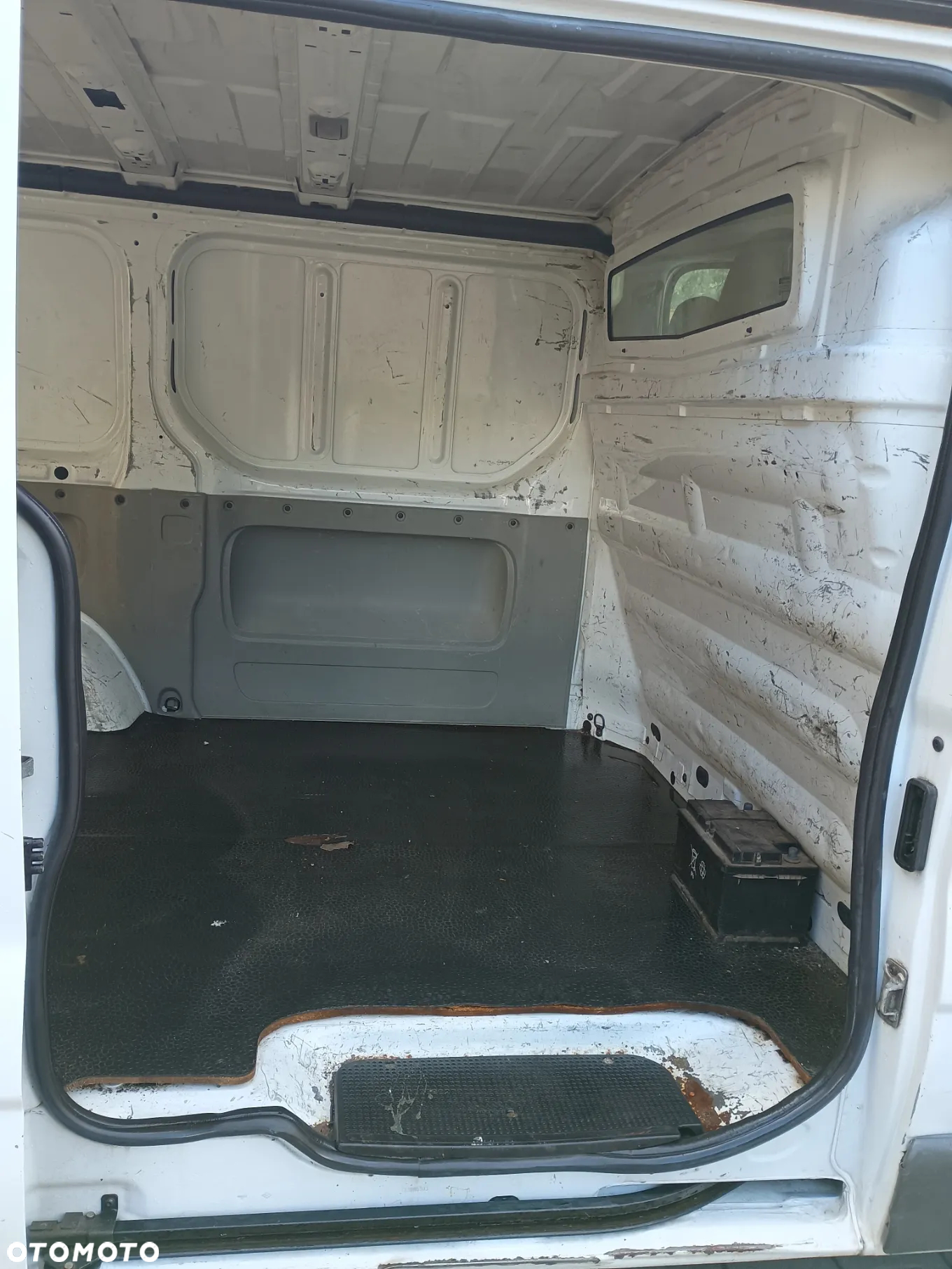 Renault Trafic - 10