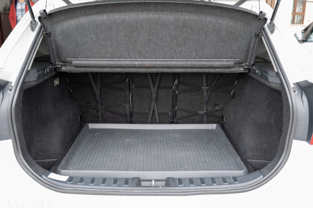 BMW X1 xDrive20d - 10