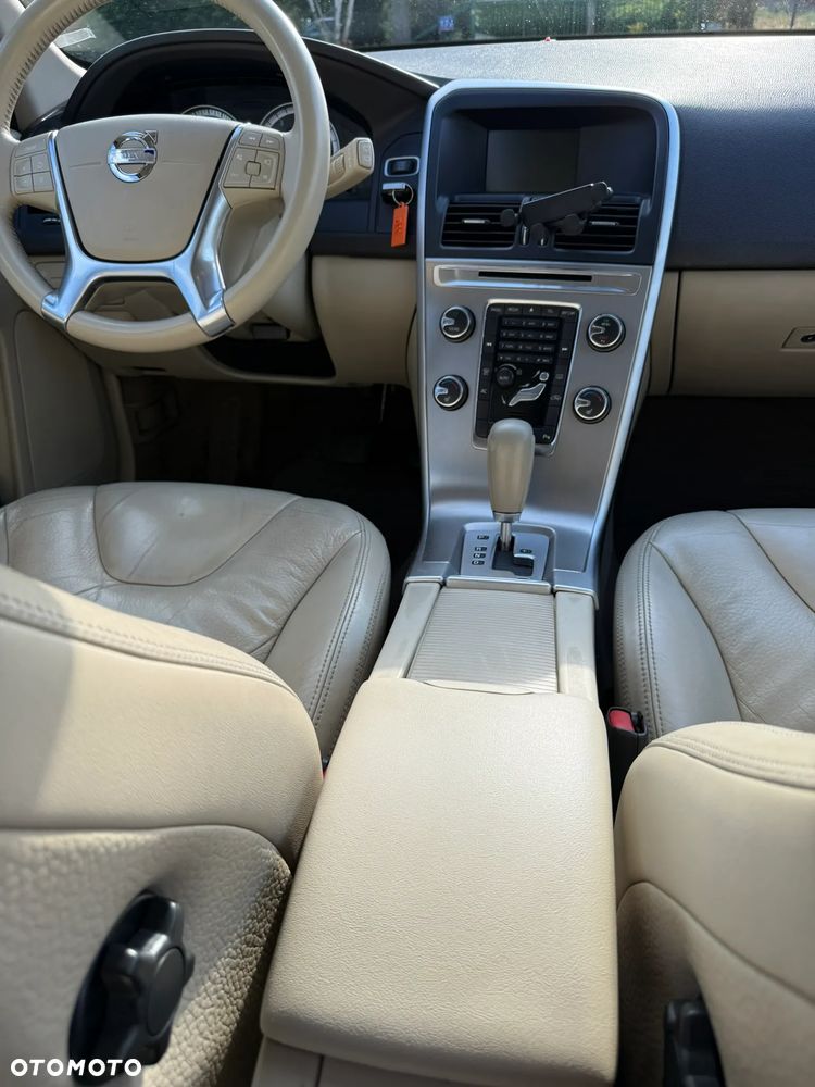 Volvo XC 60 2.0T Momentum - 14