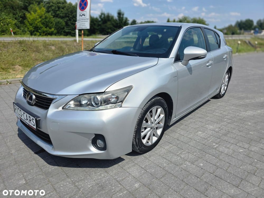Lexus CT - 1