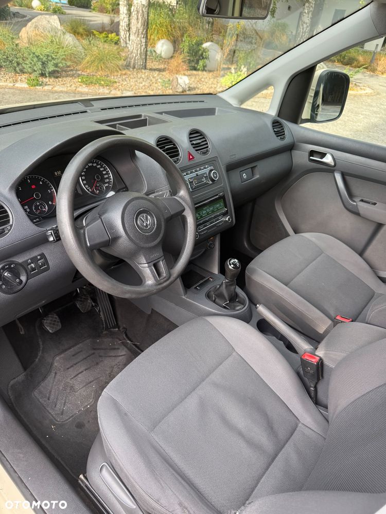 Volkswagen Caddy - 10