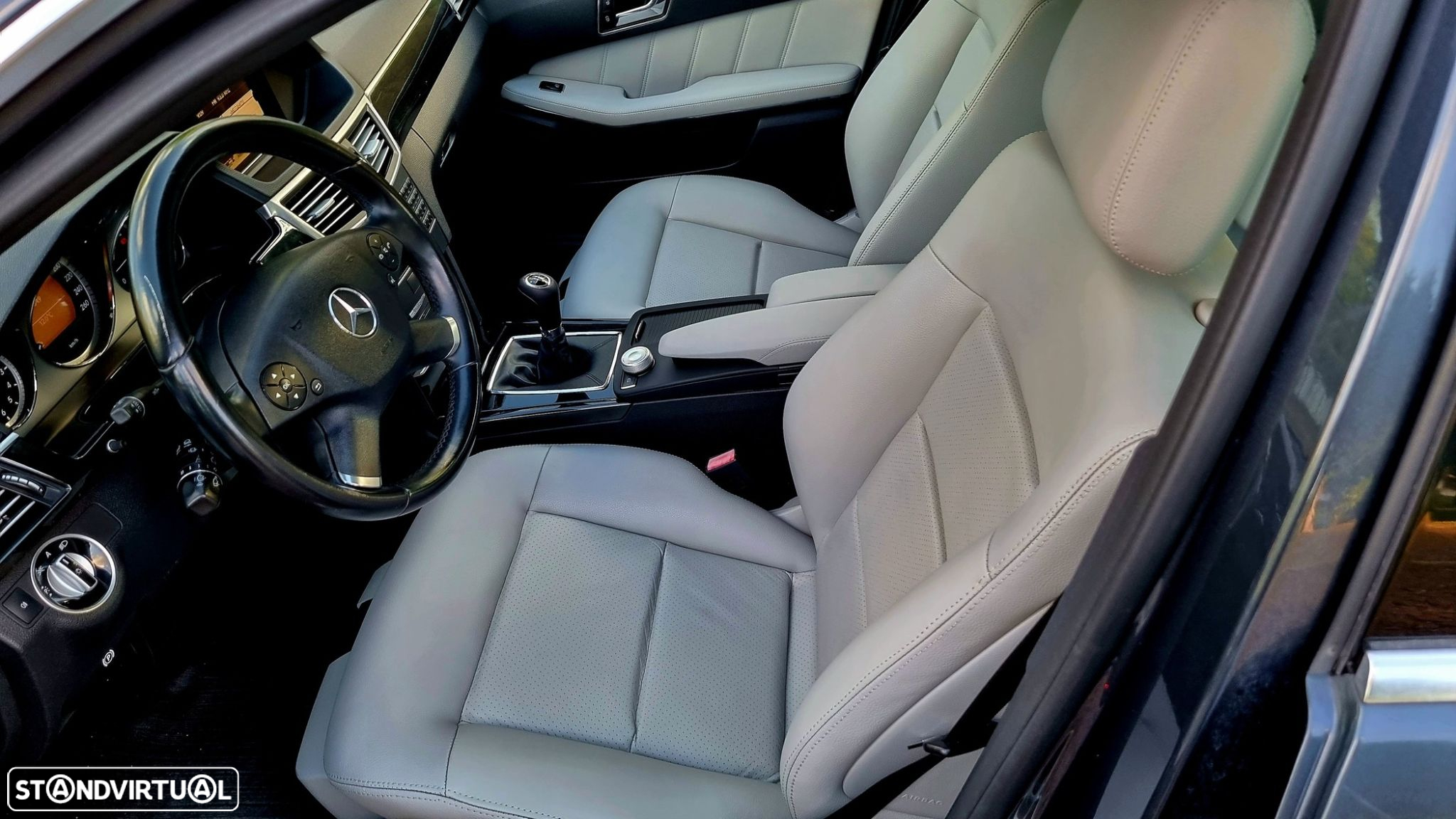 Mercedes-Benz E 220 CDi Avantgarde BlueEfficiency - 8