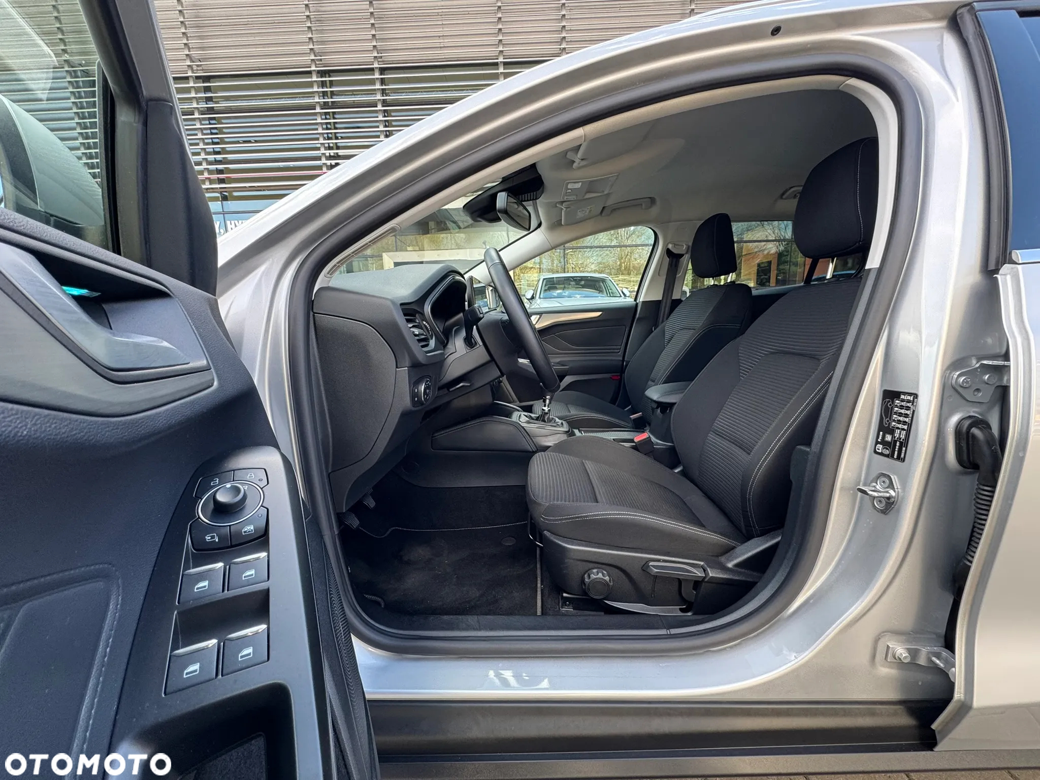 Ford Focus 1.0 EcoBoost Titanium X - 13