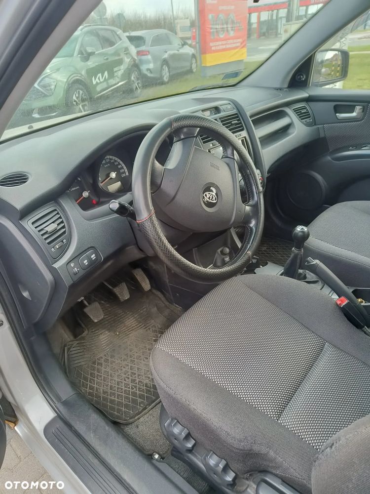 Kia Sportage 2.0 Tour - 6