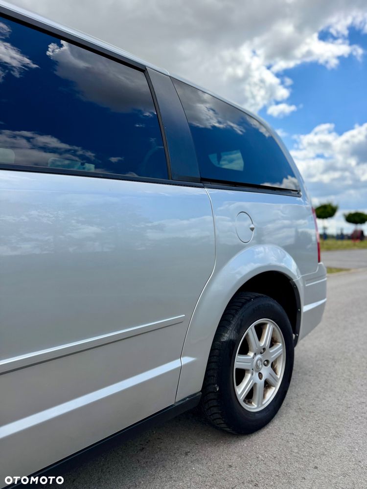 Chrysler Grand Voyager 2.8 CRD LX - 10
