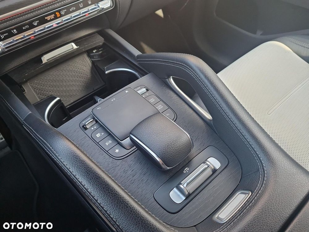 Mercedes-Benz GLE - 26